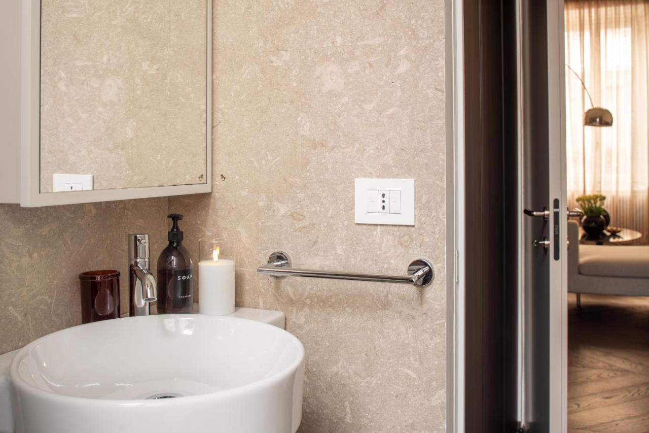 Sant'Ambrogio Luxury Apartment R&R Milan Exterior photo